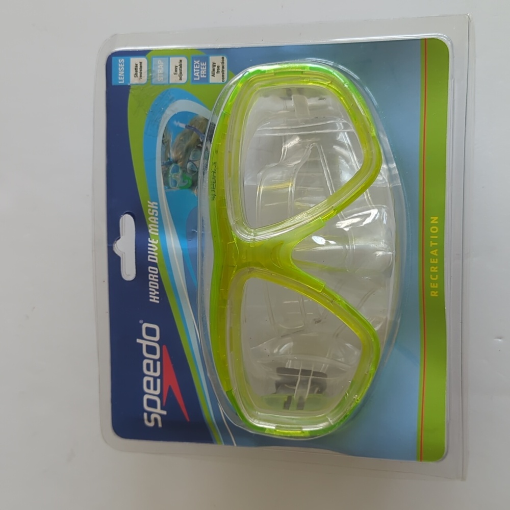 Speedo Neon Green Shatter Resistant Precision Fit Adult